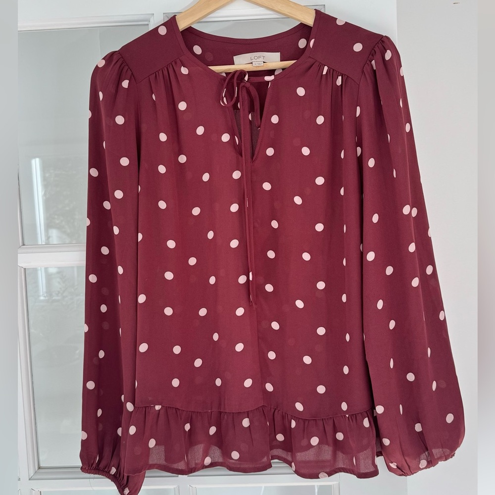 LOFT Polkadot dropped waste burgundy blouse size M tie neck